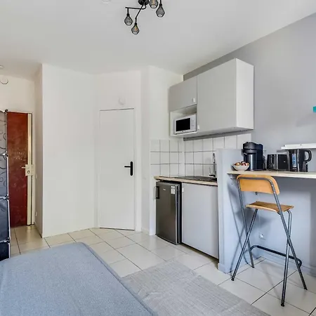 2p On The Outskirts Of Paris Ferienhaus *